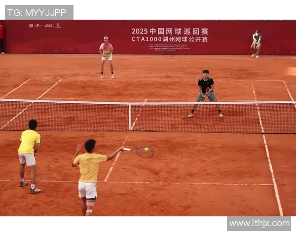 深圳网球队中路突破革新探索新战术提升竞技水平与团队协作能力 深圳网球队中路突破革新探索新战术提升竞技水平与团队协作能力