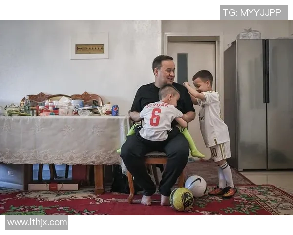 足球明星关爱儿童的真实故事与感人瞬间 足球明星关爱儿童的真实故事与感人瞬间