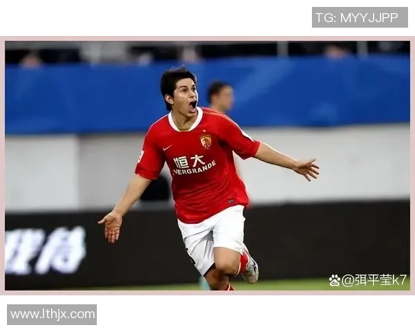 足球明星因腰椎骨折遭遇职业生涯重大挑战球迷们心痛不已 足球明星因腰椎骨折遭遇职业生涯重大挑战球迷们心痛不已