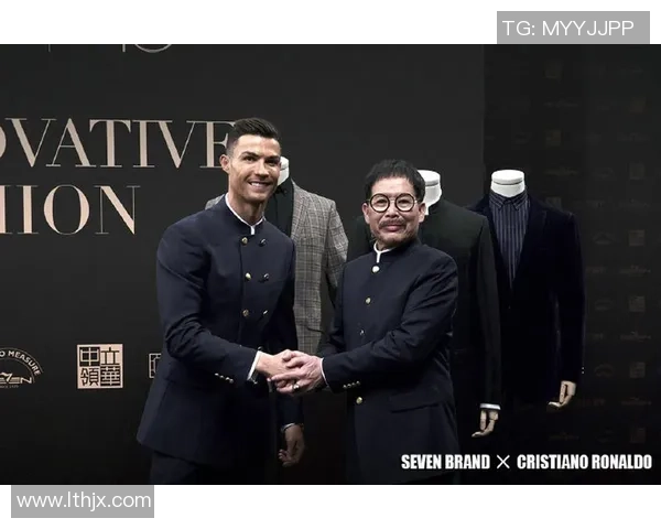 足球明星高档相框图片展示与收藏的完美选择让您的空间更具魅力与个性