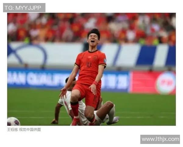 香港足球明星队东兴激战赛场外引发热议球迷关注打架事件背后的真相 香港足球明星队东兴激战赛场外引发热议球迷关注打架事件背后的真相